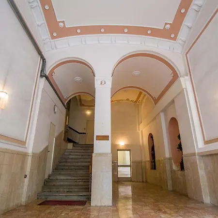 Viale 24 Апартаменти Трієст